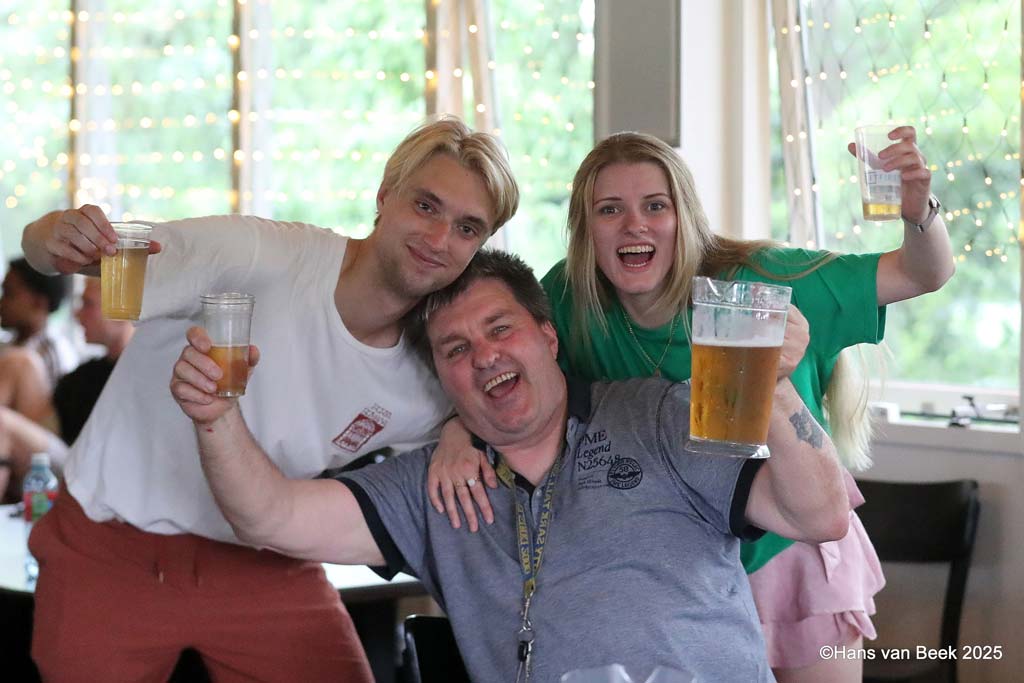 Amstelveen Heemraad gepromoveerd 2e klasse kantine